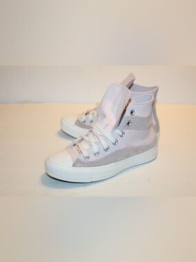 Converse Chuck Taylor All Star Hi Top Women’s Shoes Size 5 NEW